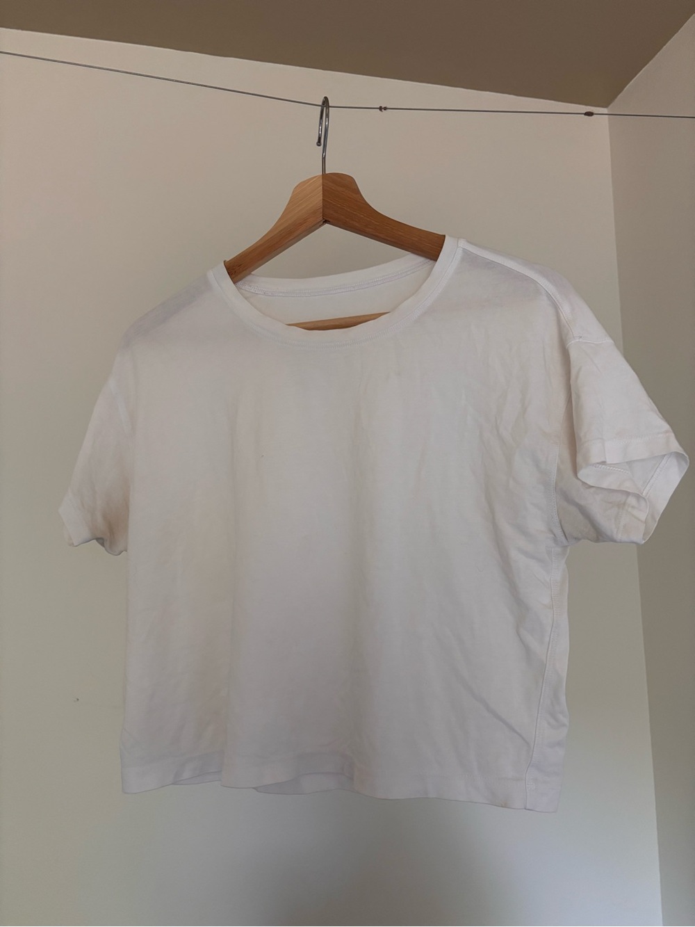 Lululemon Classic White Crewneck Crop Tee - Women